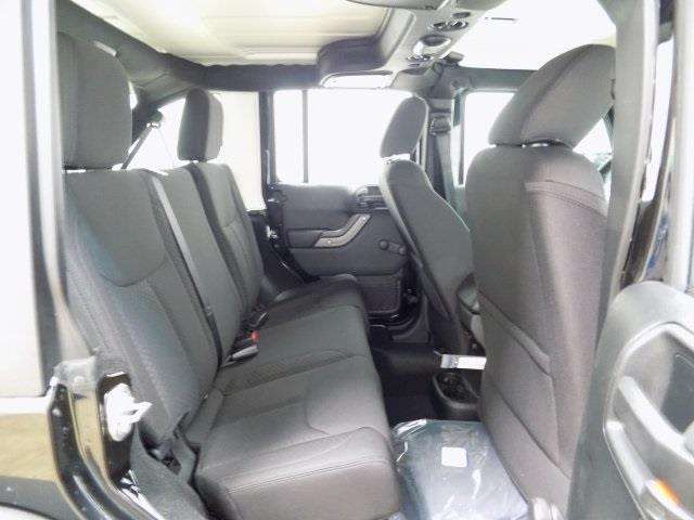 Jeep Wrangler Unlimited 2017 photo 19